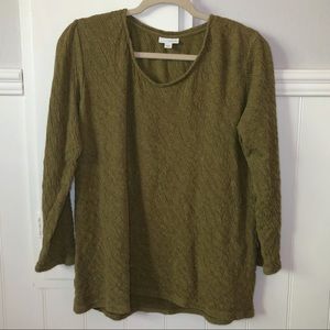 Olive crinkled v neck swing tunic top for leggings